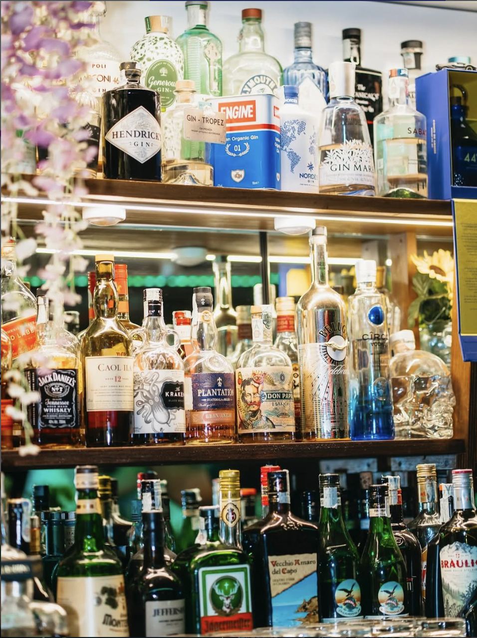 Il bancone del bar Sampei, Pesaro